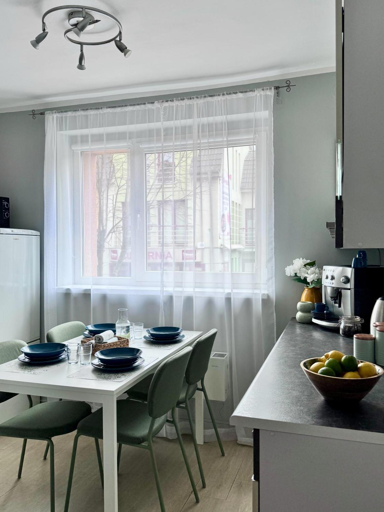 Apartment W Centrum Leby Zofia *